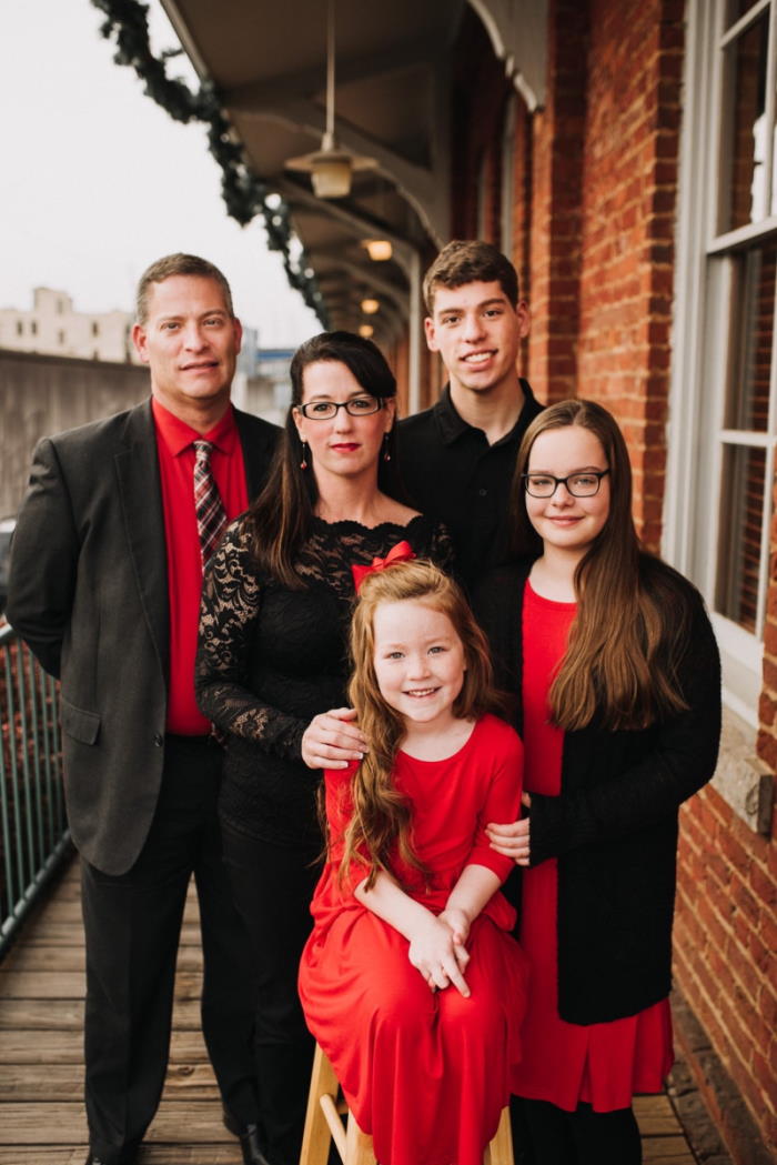 Auditor, Paul David Knipp and family